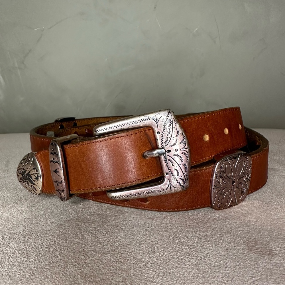 Land’s End Stitched Leather Decorative Concho Belt Brown Silver Size 34
